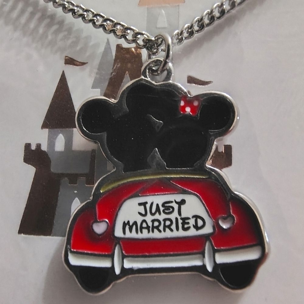 NWT Disney Parks Just Married Car Minnie Mickey Mouse Necklace